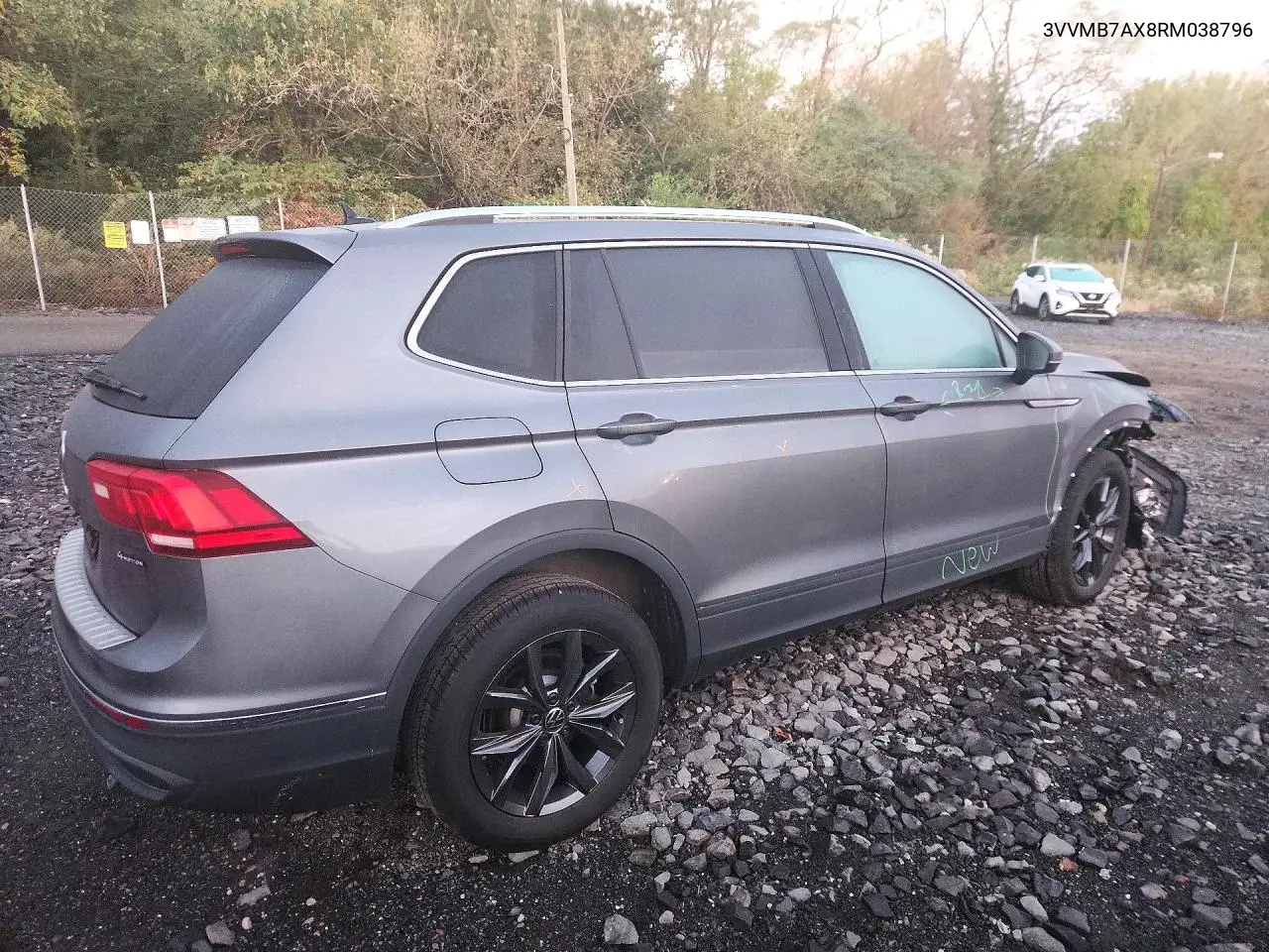 2024 VOLKSWAGEN TIGUAN VIN 3VVMB7AX8RM038796 — фото 3