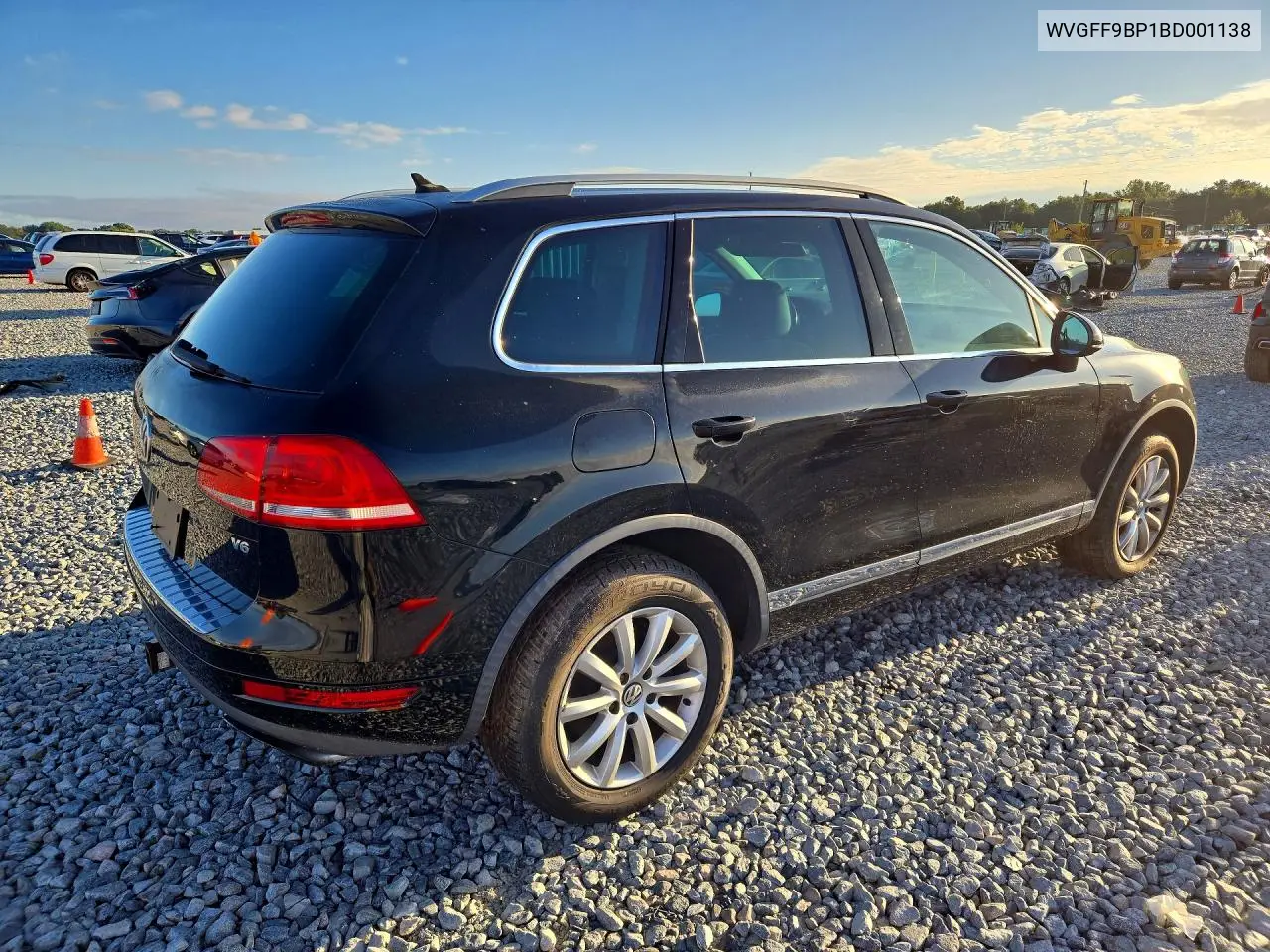 2011 VOLKSWAGEN TOUAREG VIN WVGFF9BP1BD001138 — фото 3