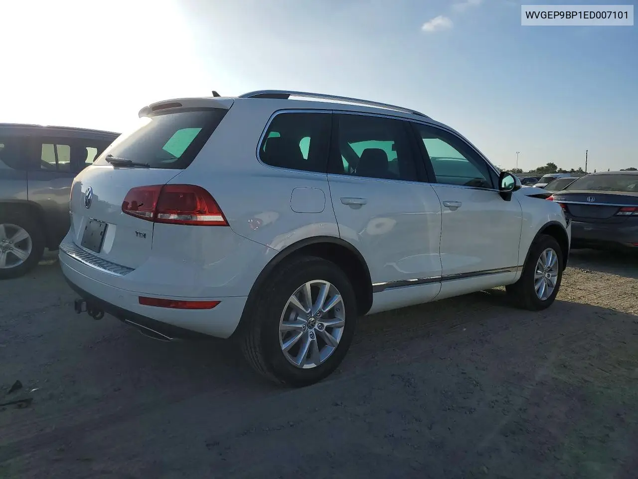 2014 VOLKSWAGEN TOUAREG VIN WVGEP9BP1ED007101 — фото 3