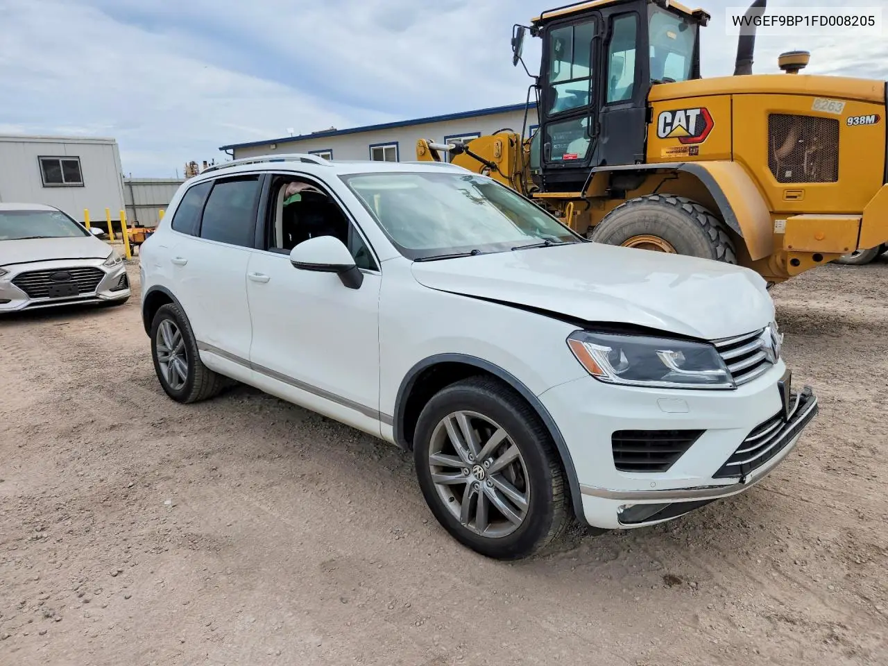 2015 VOLKSWAGEN TOUAREG VIN WVGEF9BP1FD008205 — фото 4