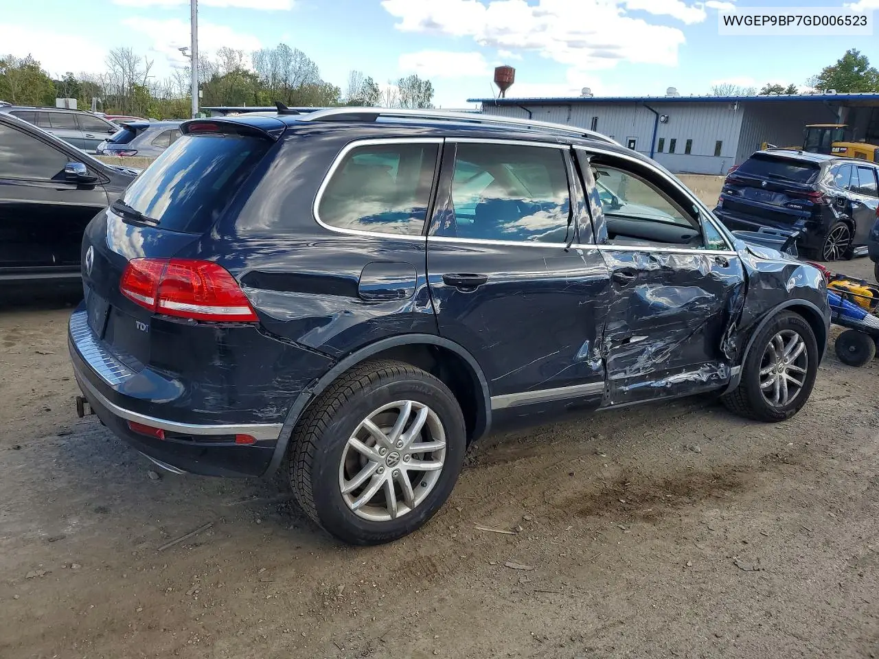 2016 VOLKSWAGEN TOUAREG VIN WVGEP9BP7GD006523 — фото 3