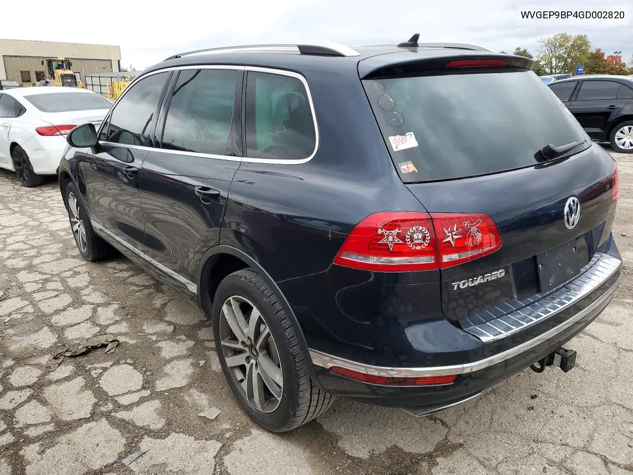 2016 VOLKSWAGEN TOUAREG VIN WVGEP9BP4GD002820 — фото 2