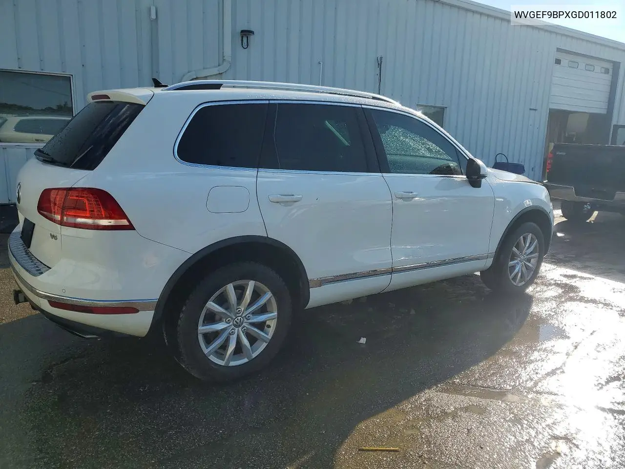2016 VOLKSWAGEN TOUAREG VIN WVGEF9BPXGD011802 — фото 3