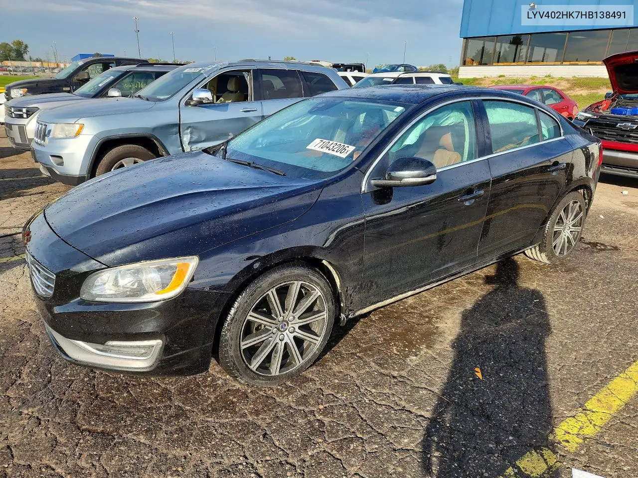 VOLVO S60 2017, VIN LYV402HK7HB138491