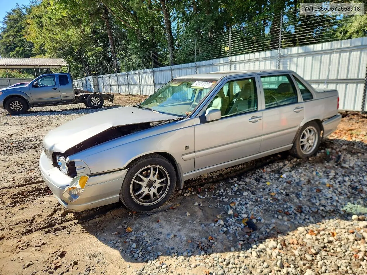 VOLVO S70 2000, VIN YV1LS56D5Y2668918
