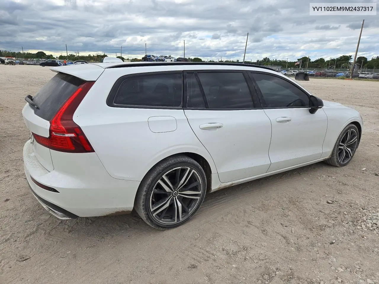 2021 VOLVO V60 VIN YV1102EM9M2437317 — фото 3