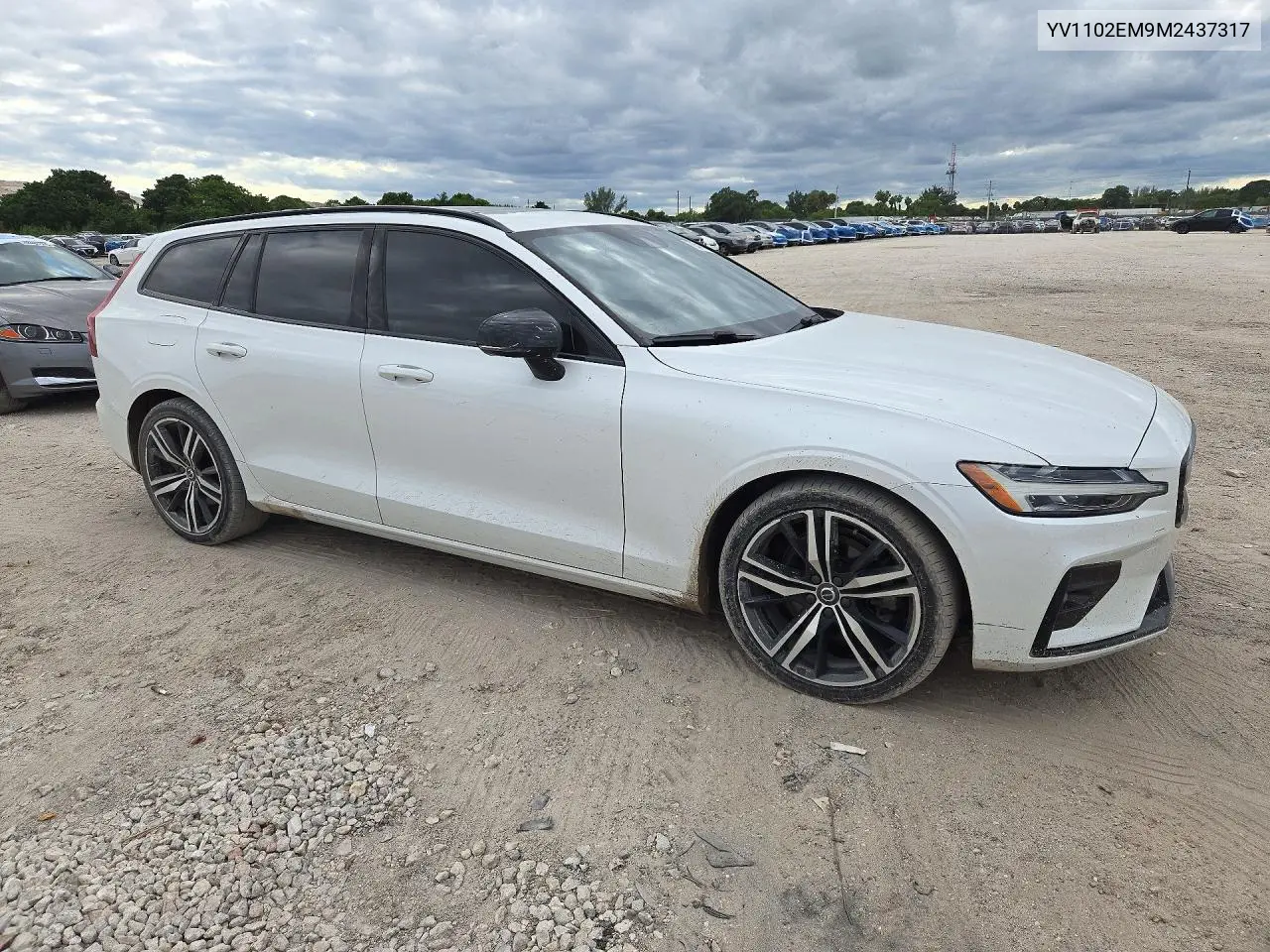 2021 VOLVO V60 VIN YV1102EM9M2437317 — фото 4