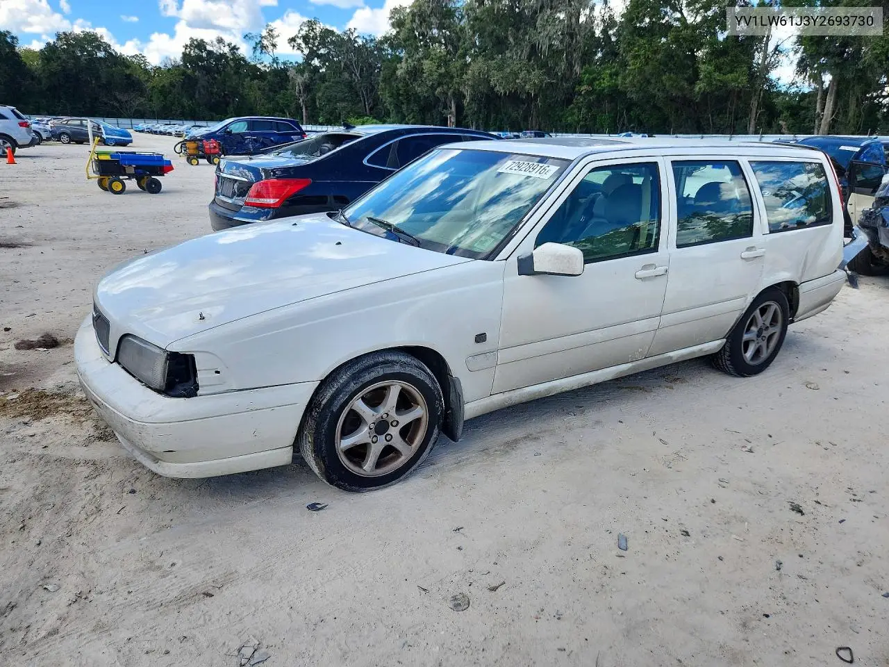 VOLVO V70 2000, VIN YV1LW61J3Y2693730
