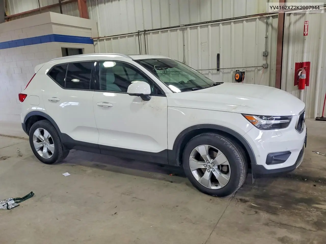 2019 VOLVO XC40 VIN YV4162XZ2K2007944 — фото 4