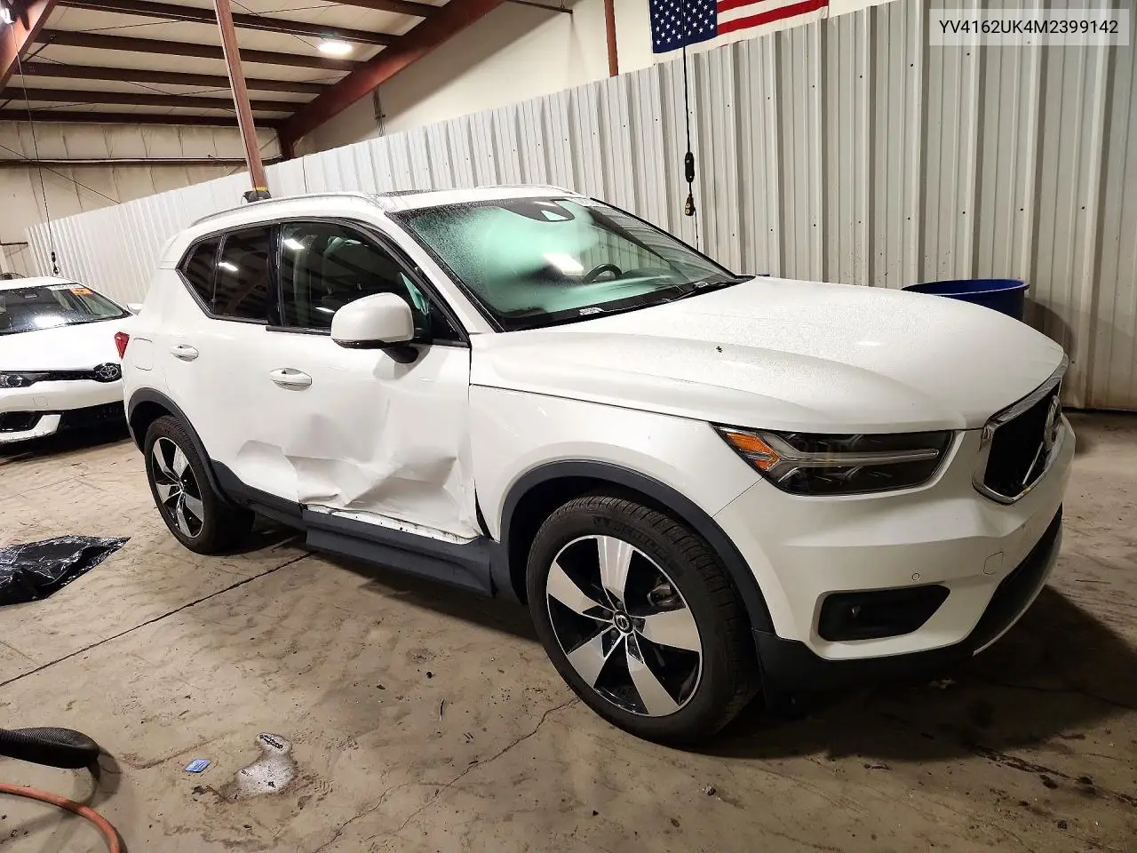 2021 VOLVO XC40 VIN YV4162UK4M2399142 — фото 4