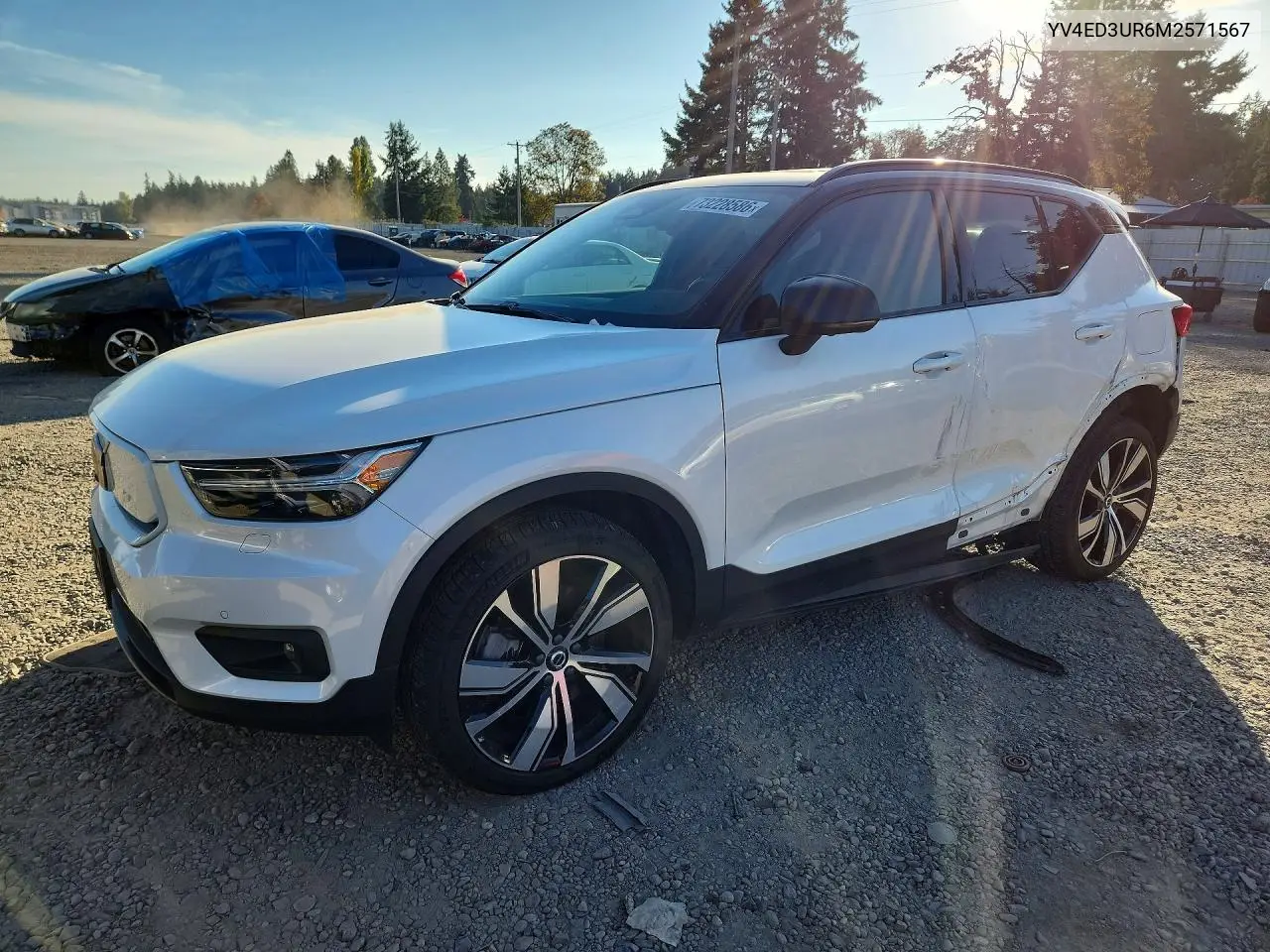 VOLVO XC40 2021, VIN YV4ED3UR6M2571567