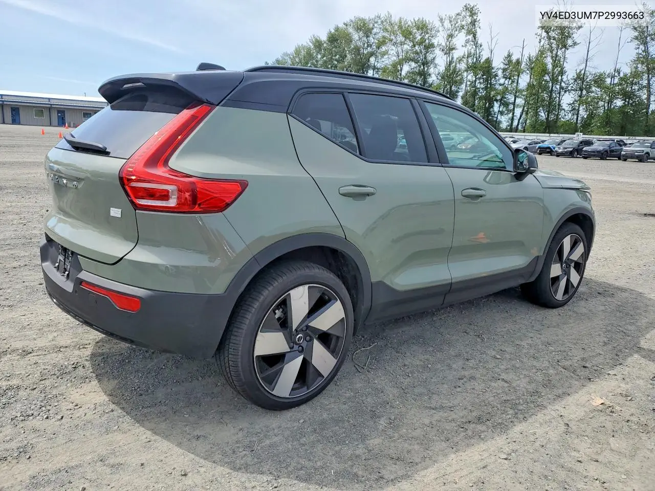 2023 VOLVO XC40 VIN YV4ED3UM7P2993663 — фото 3