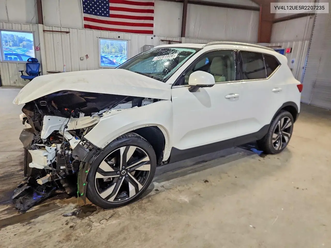 VOLVO XC40 2024, VIN YV4L12UE5R2207235