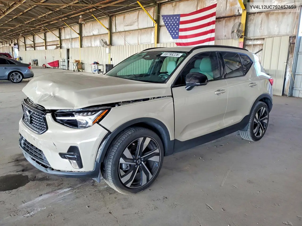 VOLVO XC40 2025, VIN YV4L12UC7S2457659