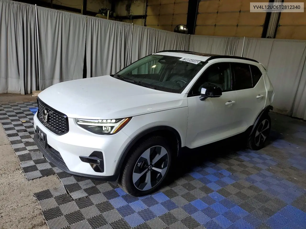 VOLVO XC40 2026, VIN YV4L12UC6T2812340