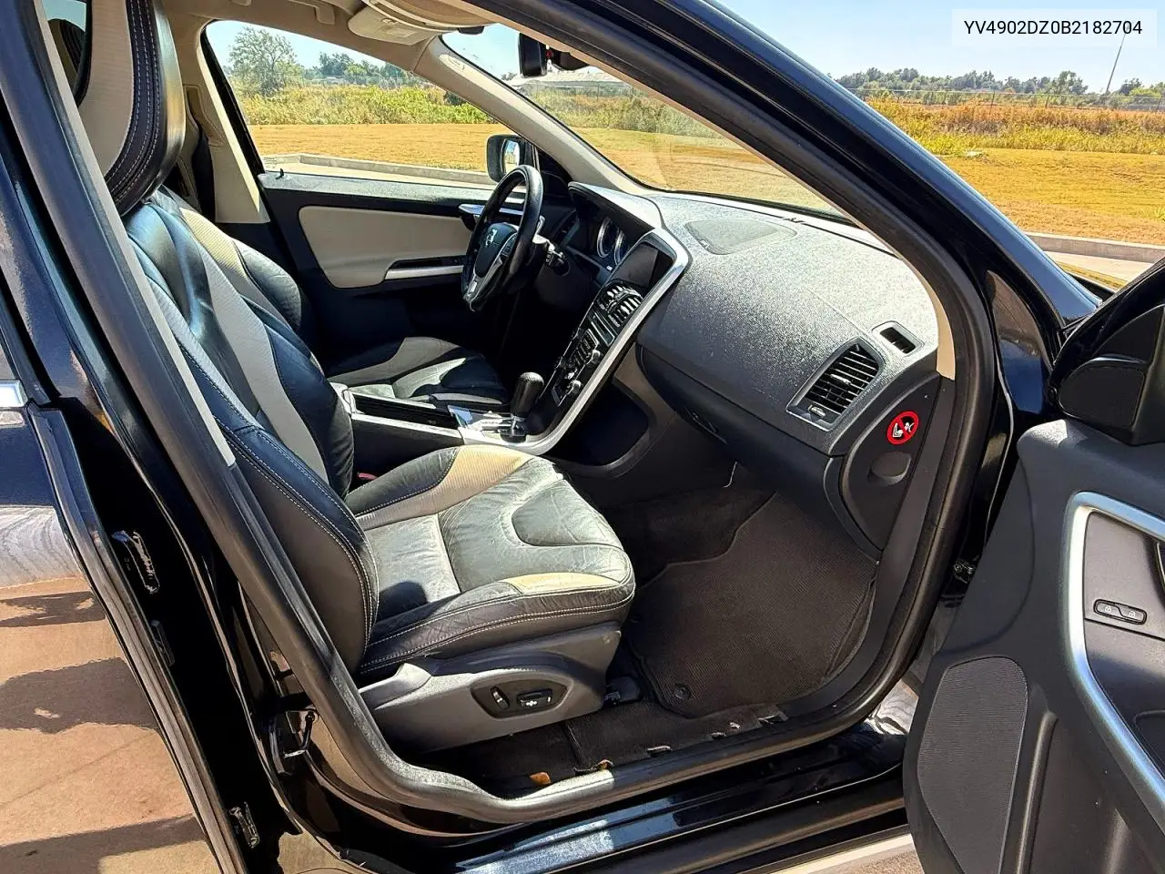 2011 VOLVO XC60 VIN YV4902DZ0B2182704 — фото 5