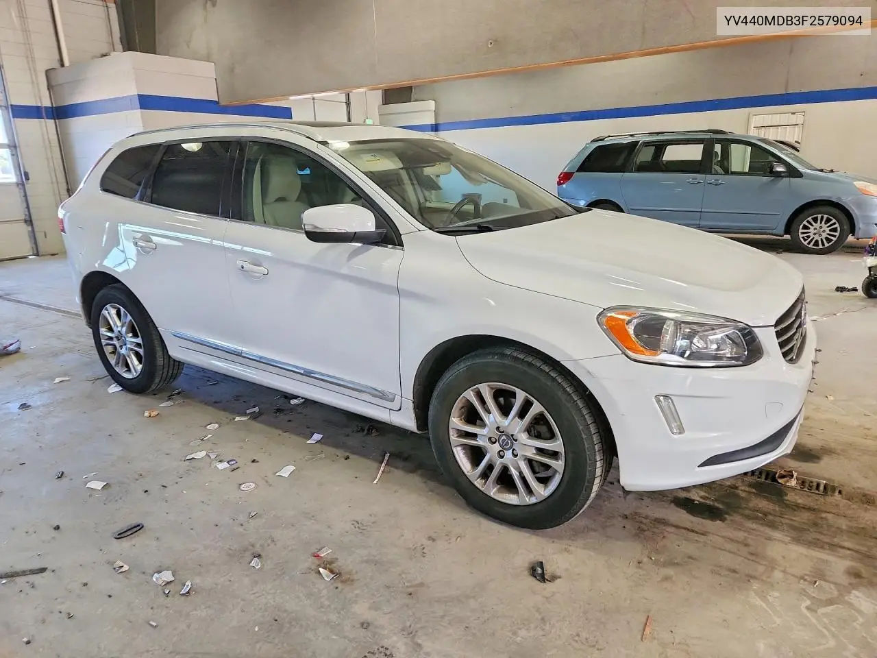 2015 VOLVO XC60 VIN YV440MDB3F2579094 — фото 4