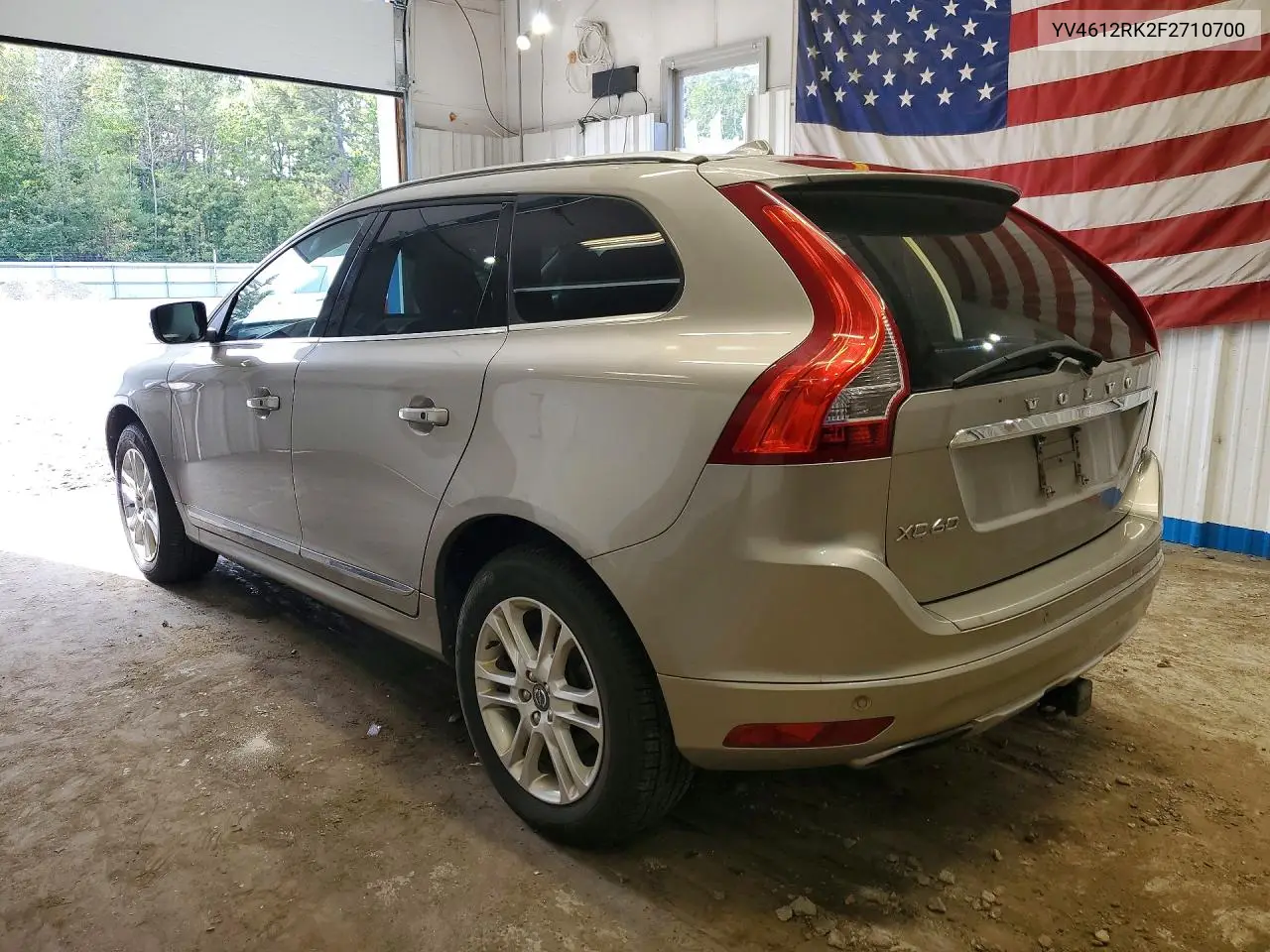 2015 VOLVO XC60 VIN YV4612RK2F2710700 — фото 2