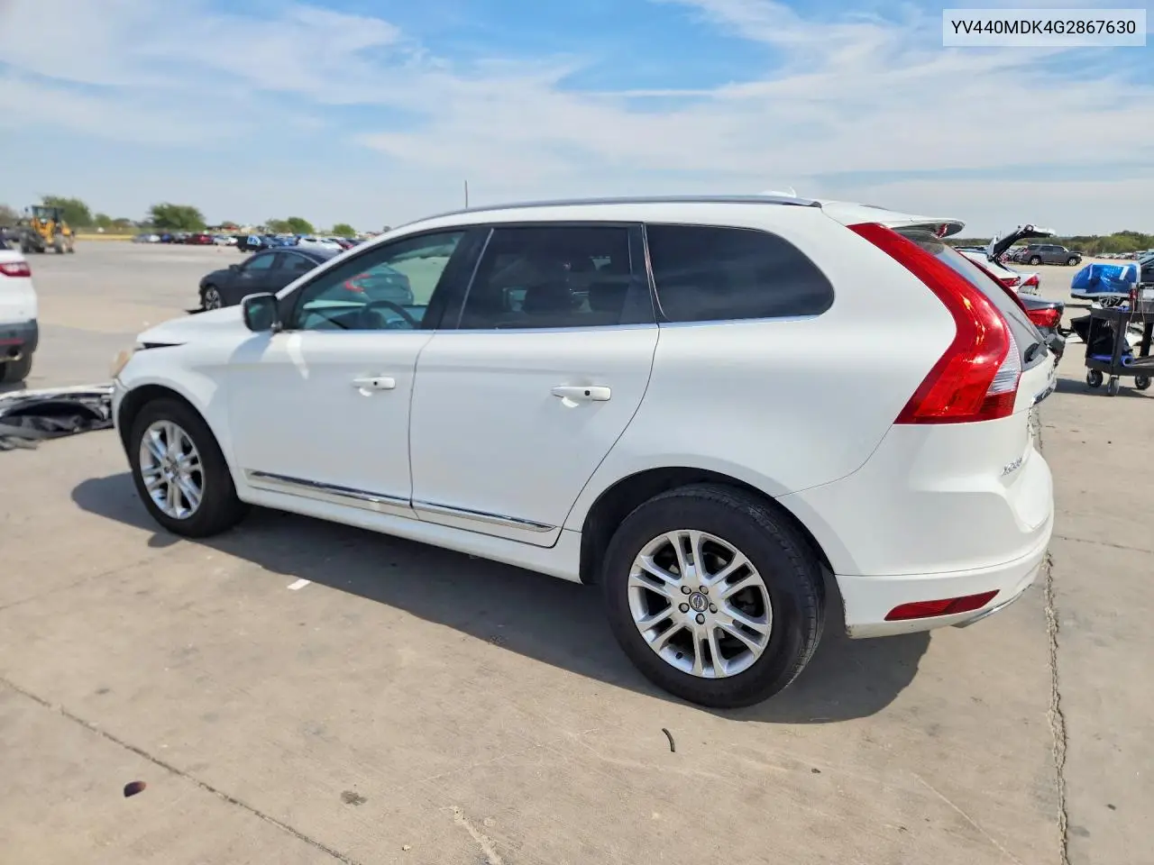 2016 VOLVO XC60 VIN YV440MDK4G2867630 — фото 2