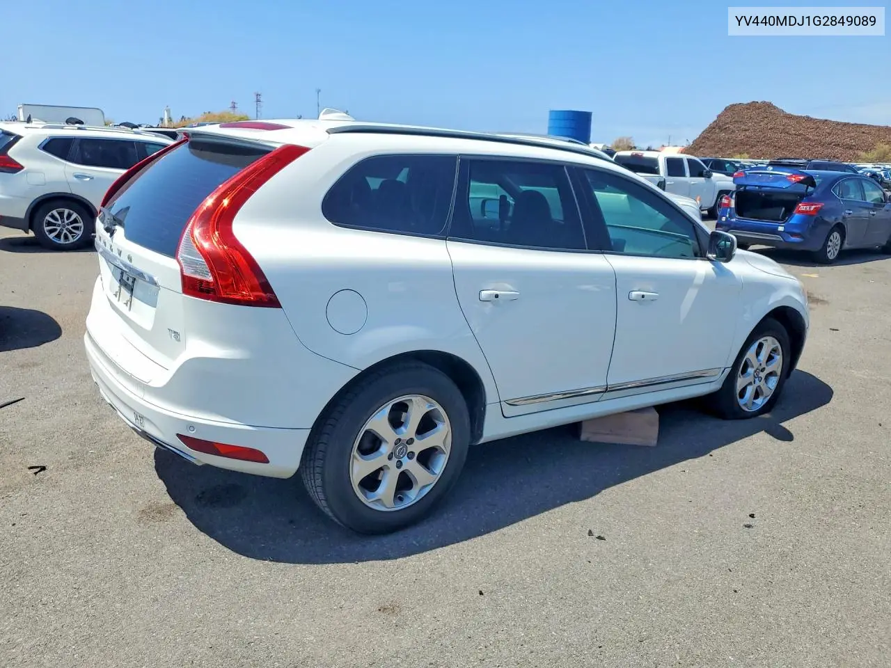 2016 VOLVO XC60 VIN YV440MDJ1G2849089 — фото 3