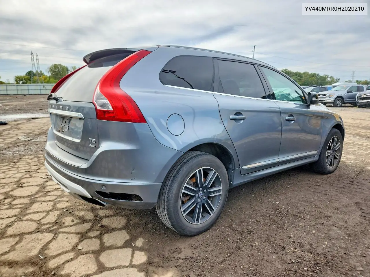 2017 VOLVO XC60 VIN YV440MRR0H2020210 — фото 3