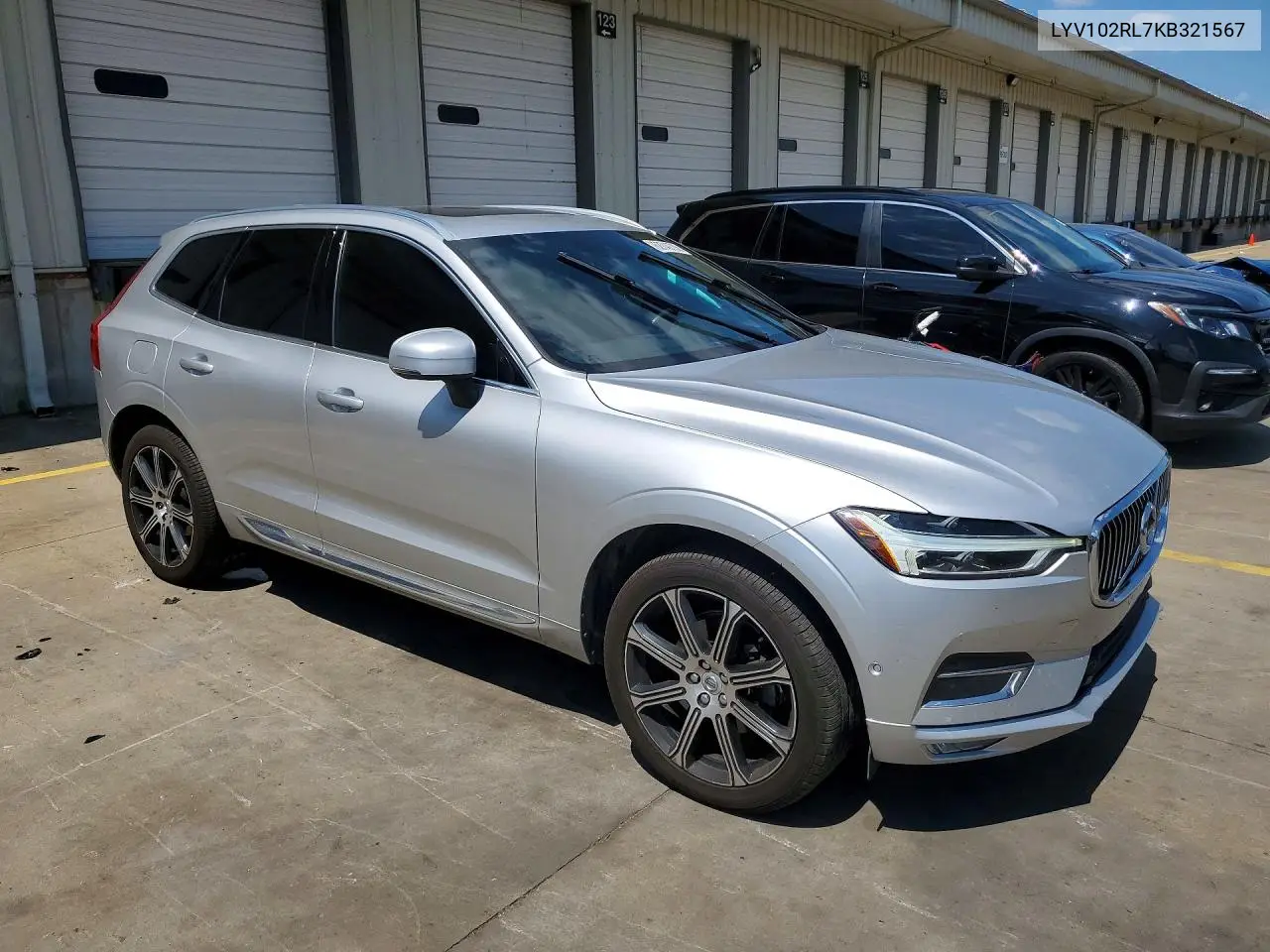 2019 VOLVO XC60 VIN LYV102RL7KB321567 — фото 4