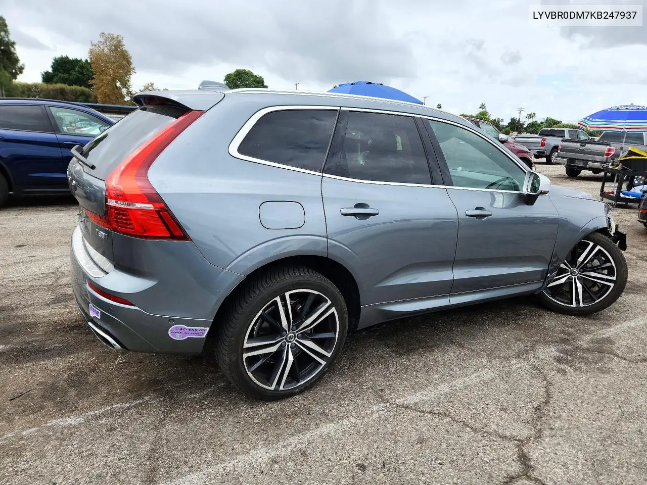 2019 VOLVO XC60 VIN LYVBR0DM7KB247937 — фото 3