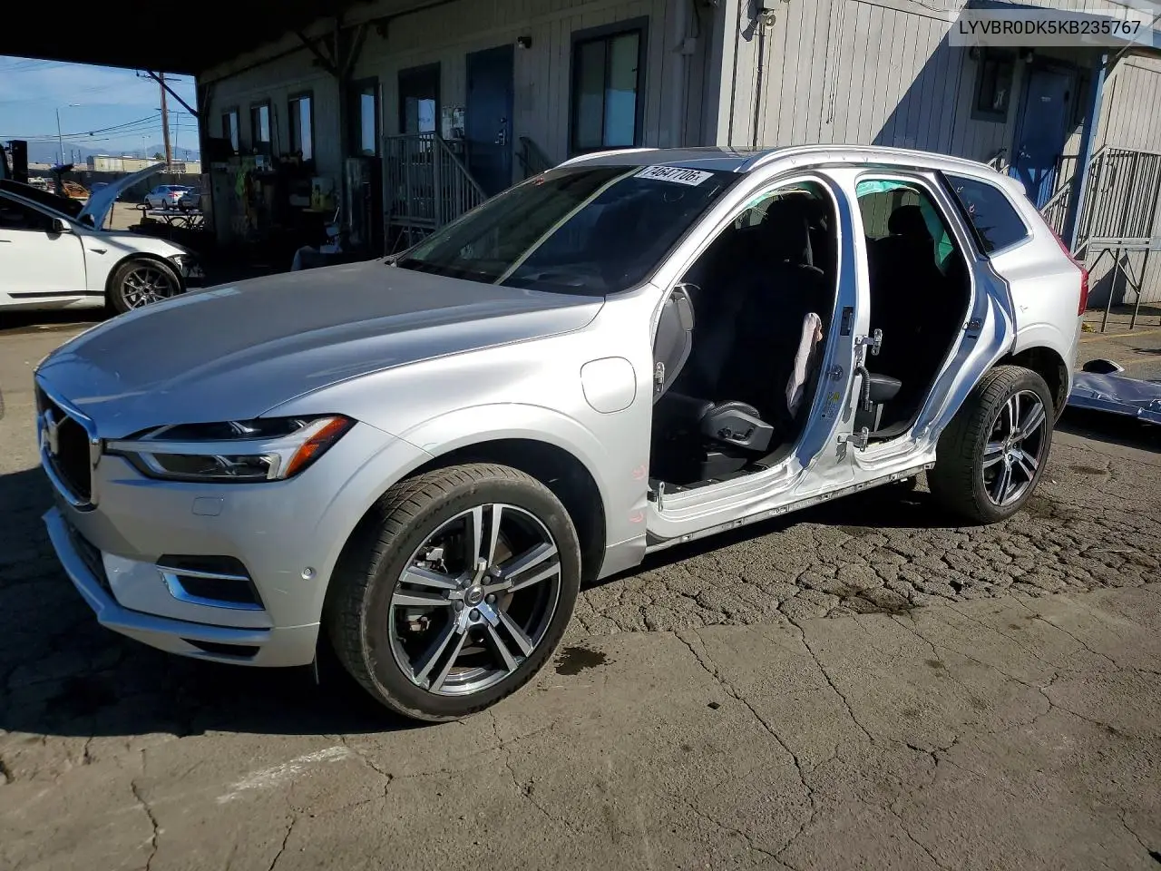 VOLVO XC60 2019, VIN LYVBR0DK5KB235767