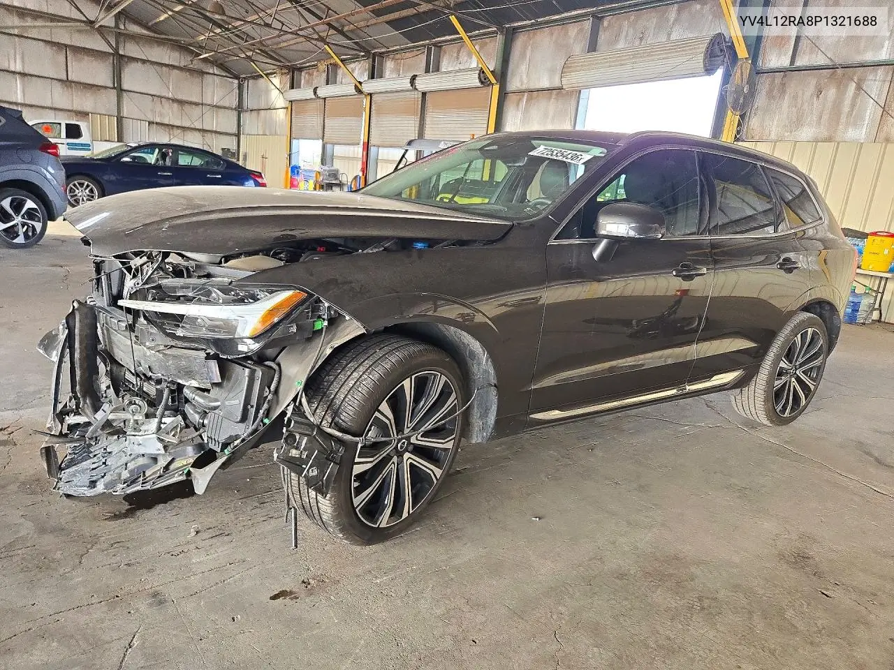 VOLVO XC60 2023, VIN YV4L12RA8P1321688