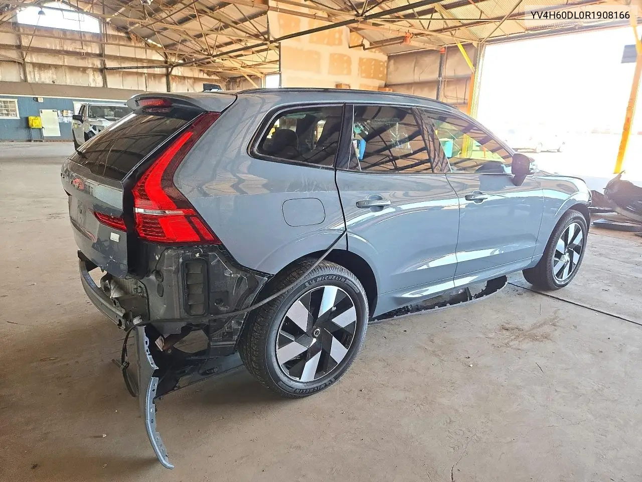 2024 VOLVO XC60 VIN YV4H60DL0R1908166 — фото 3