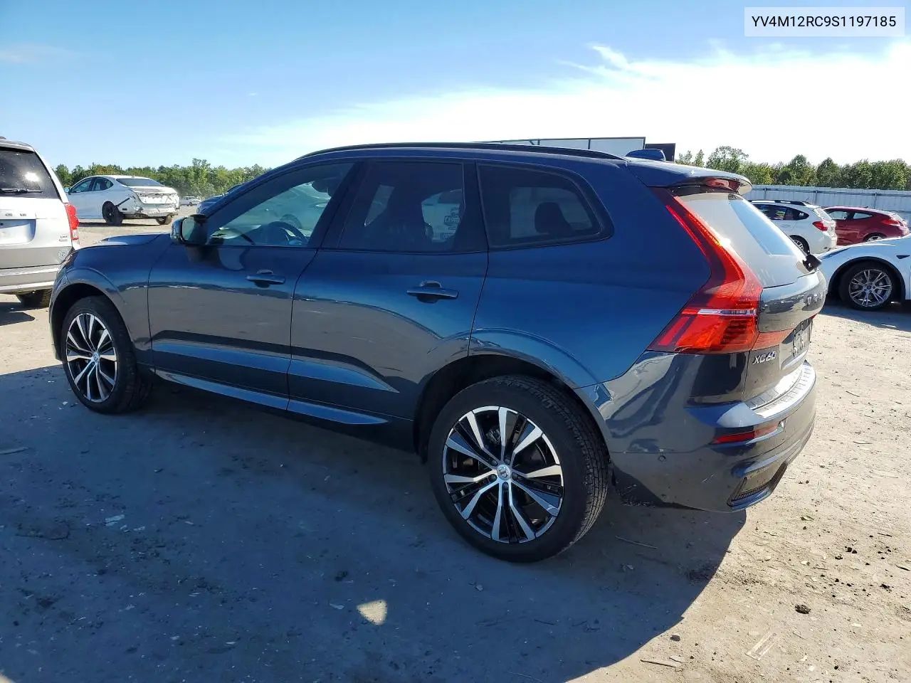2025 VOLVO XC60 VIN YV4M12RC9S1197185 — фото 2