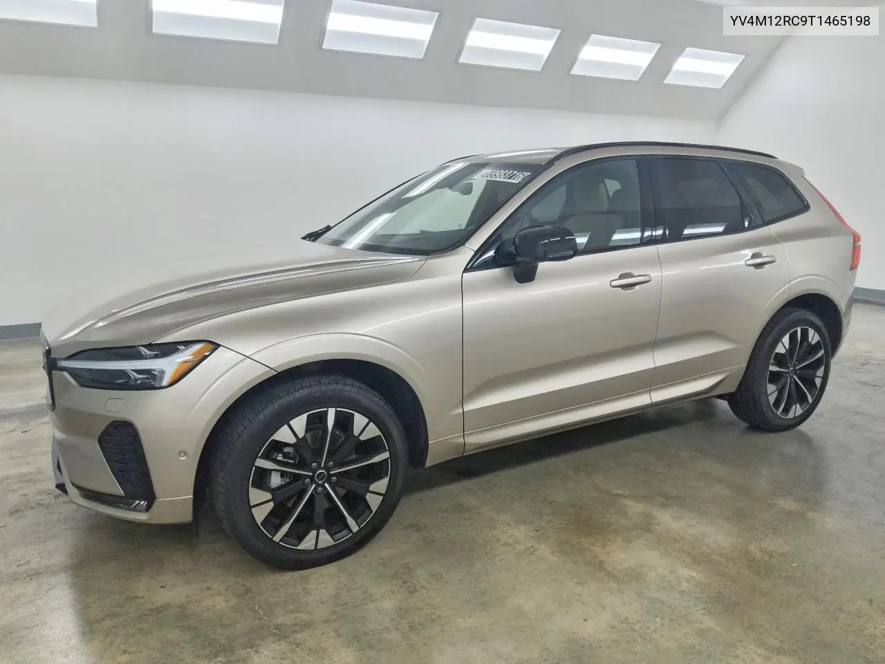 VOLVO XC60 2026, VIN YV4M12RC9T1465198