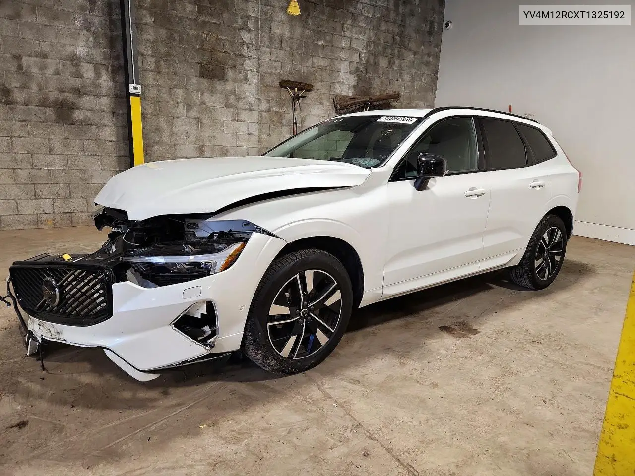 VOLVO XC60 2026, VIN YV4M12RCXT1325192