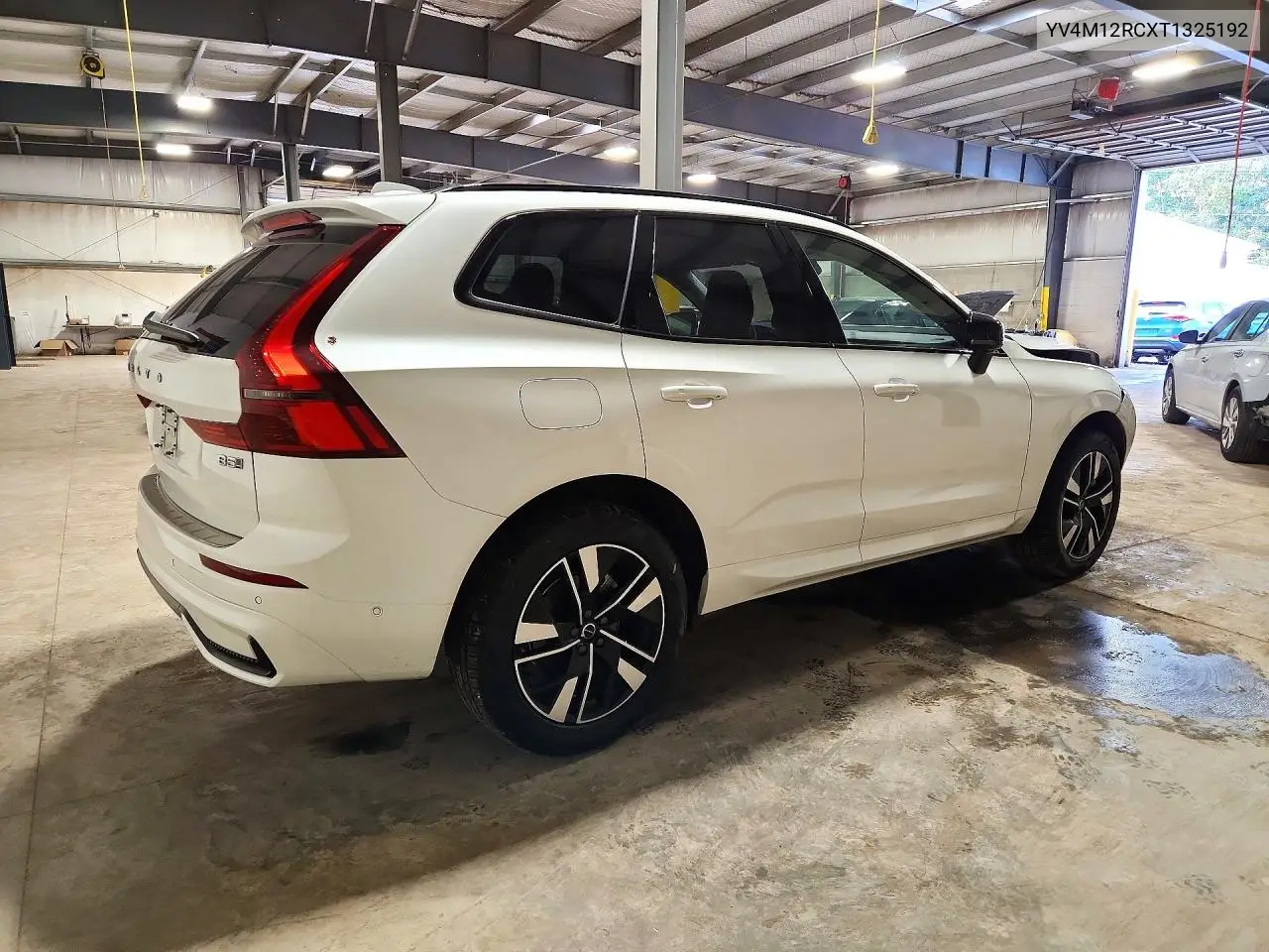 2026 VOLVO XC60 VIN YV4M12RCXT1325192 — фото 3