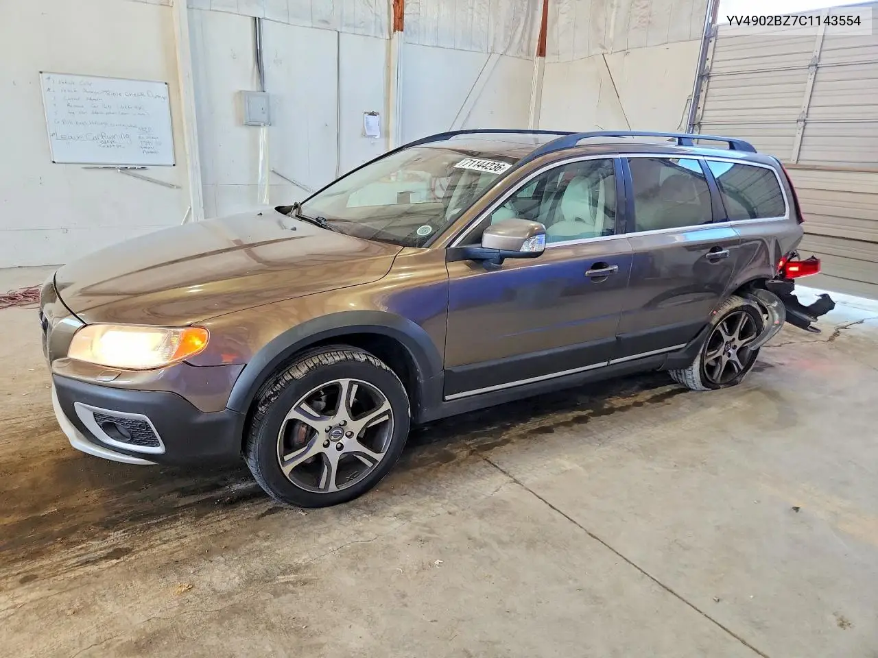 VOLVO XC70 2012, VIN YV4902BZ7C1143554
