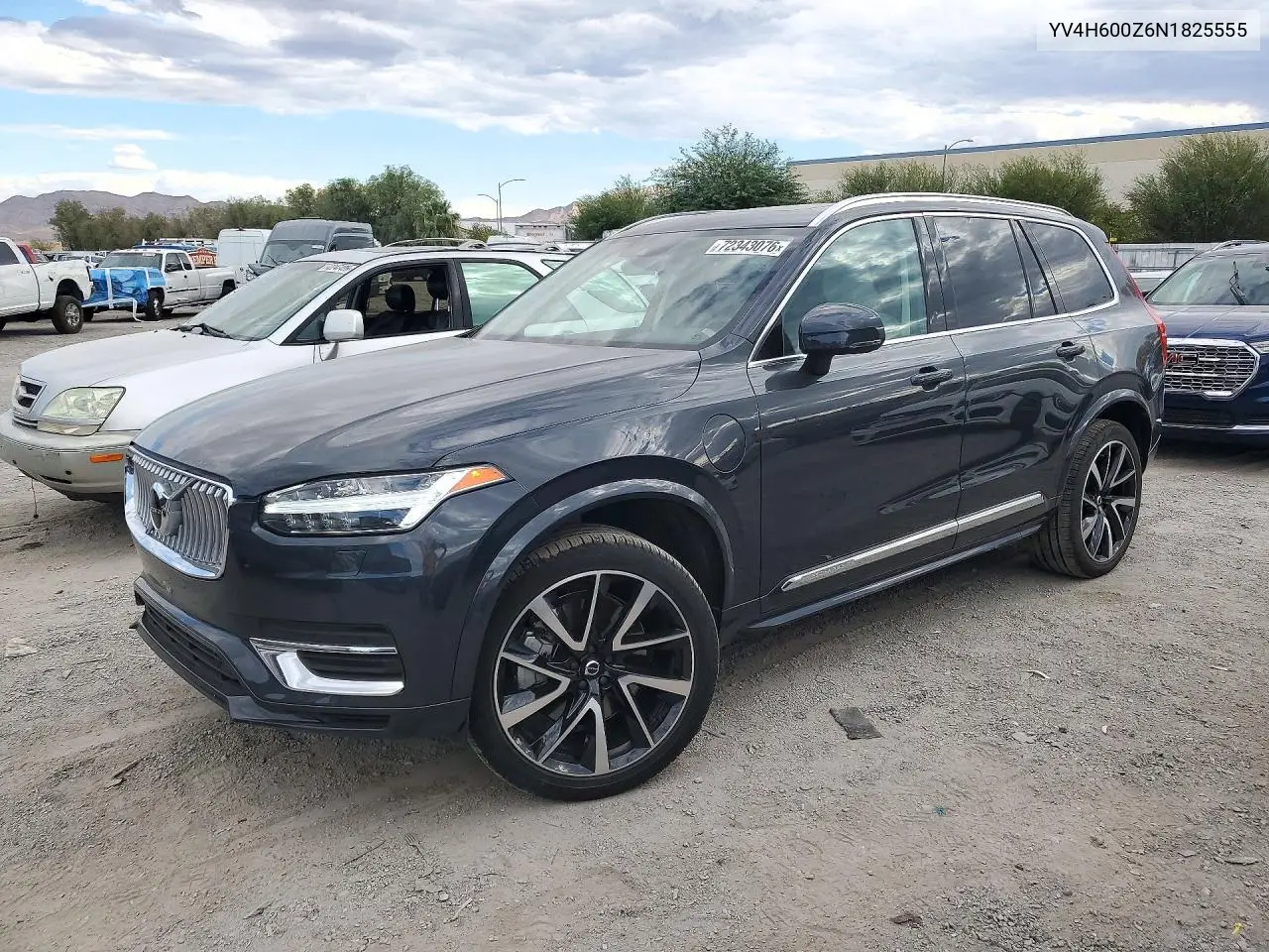 VOLVO XC90 2022, VIN YV4H600Z6N1825555