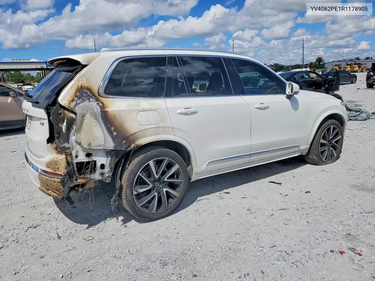 2024 VOLVO XC90 VIN YV4062PE1R1178905 — фото 3