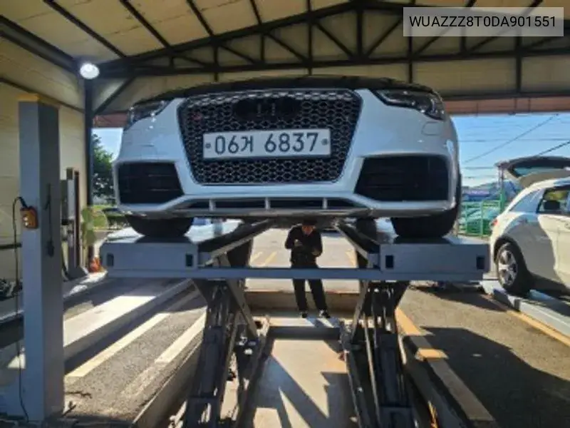 AUDI RS5 2013, VIN WUAZZZ8T0DA901551