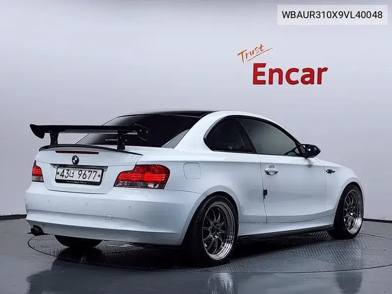 BMW N/A 2009, VIN WBAUR310X9VL40048