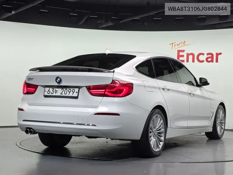 2017 BMW N/A VIN WBA8T3106JG802844 — фото 2