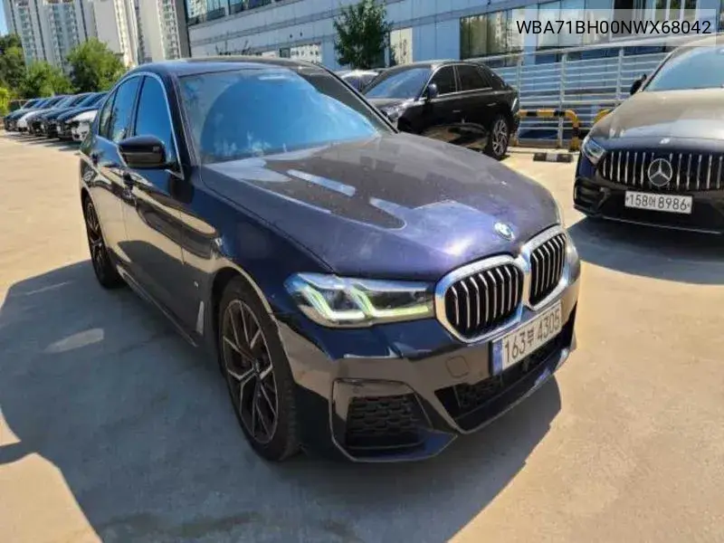 BMW N/A 2022, VIN WBA71BH00NWX68042