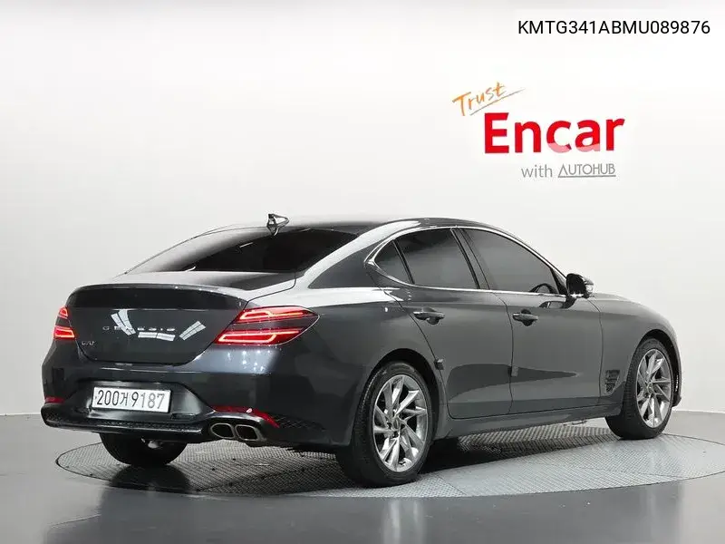 GENESIS G70 2021, VIN KMTG341ABMU089876
