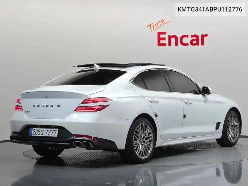 2022 GENESIS G70 VIN KMTG341ABPU112776 — фото 2