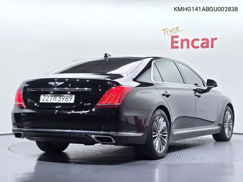2016 GENESIS G90 VIN KMHG141ABGU002838 — фото 2