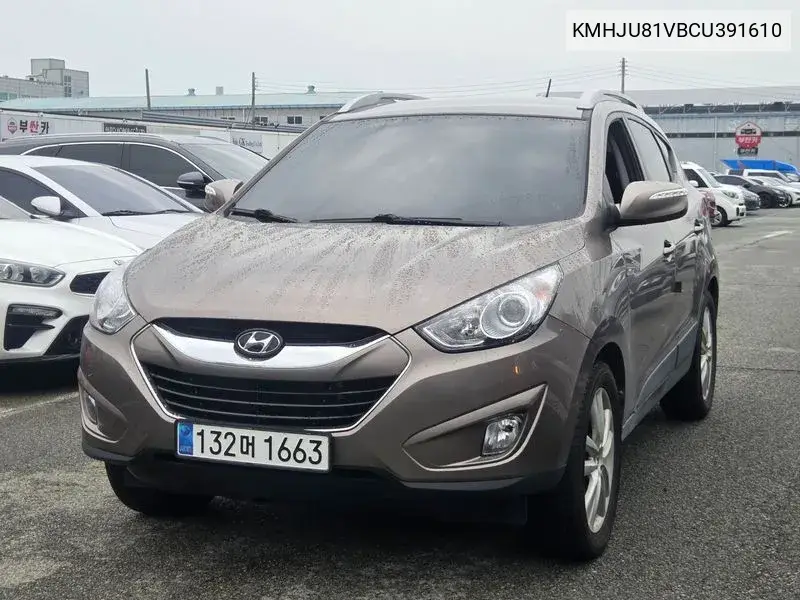 HYUNDAI N/A 2011, VIN KMHJU81VBCU391610