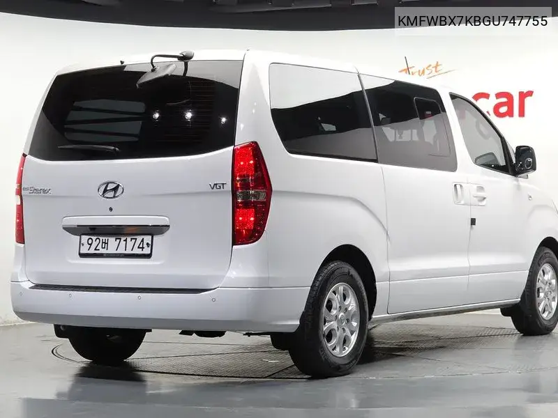 2015 HYUNDAI N/A VIN KMFWBX7KBGU747755 — фото 2