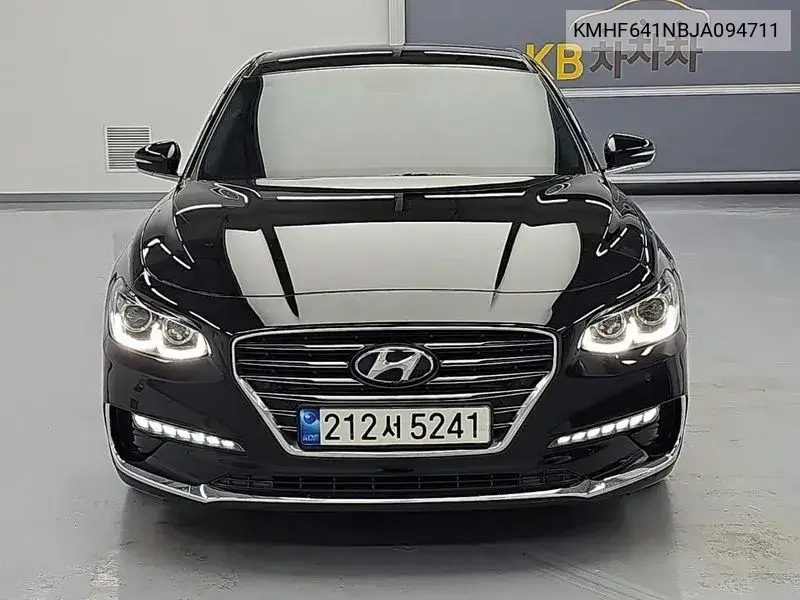 HYUNDAI N/A 2017, VIN KMHF641NBJA094711