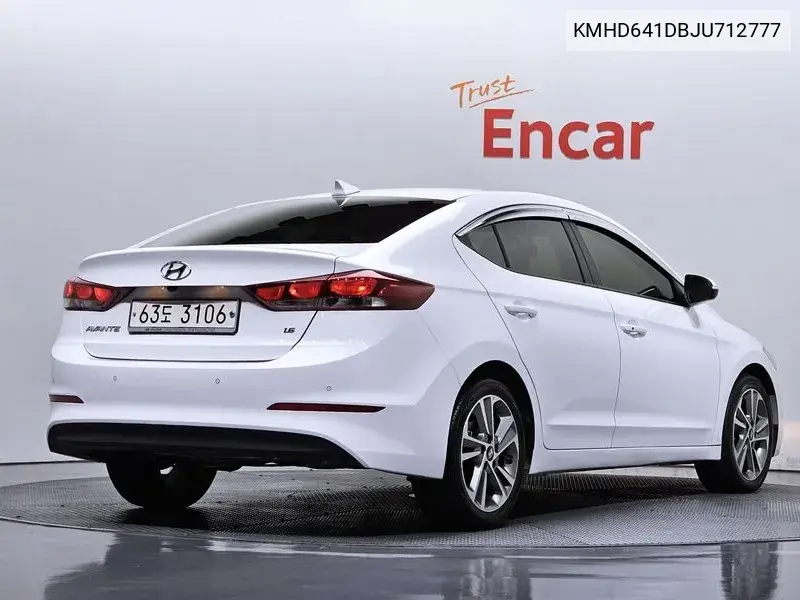 HYUNDAI N/A 2018, VIN KMHD641DBJU712777