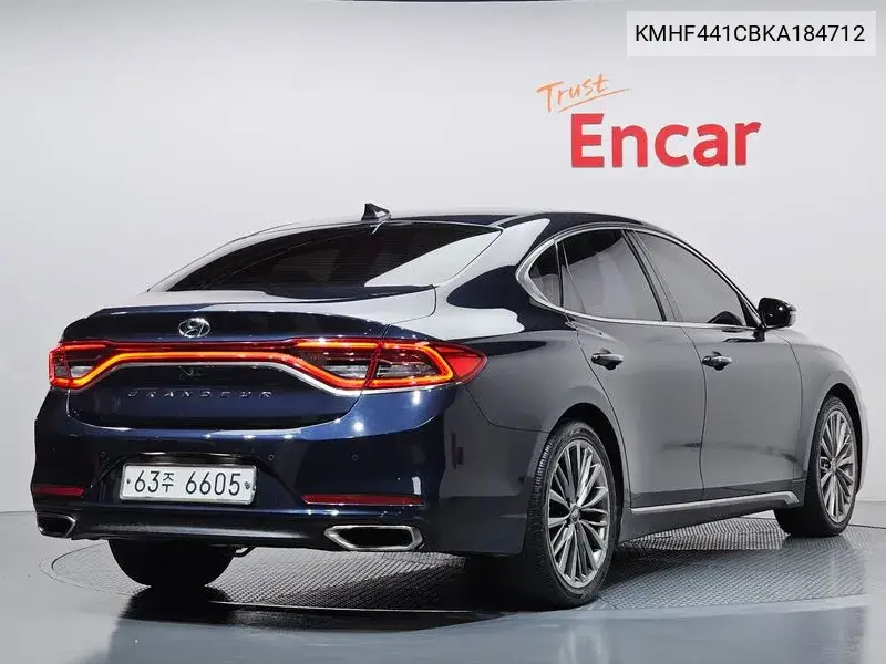 2018 HYUNDAI N/A VIN KMHF441CBKA184712 — фото 2