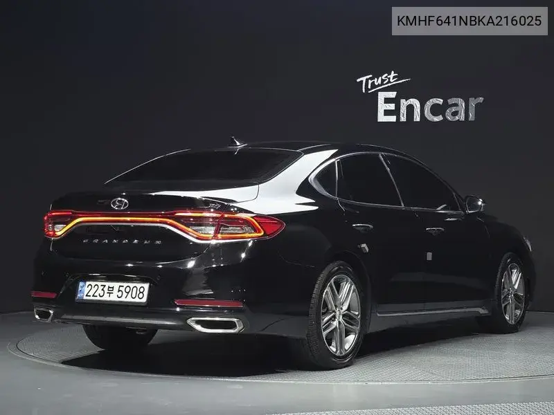 2018 HYUNDAI N/A VIN KMHF641NBKA216025 — фото 2